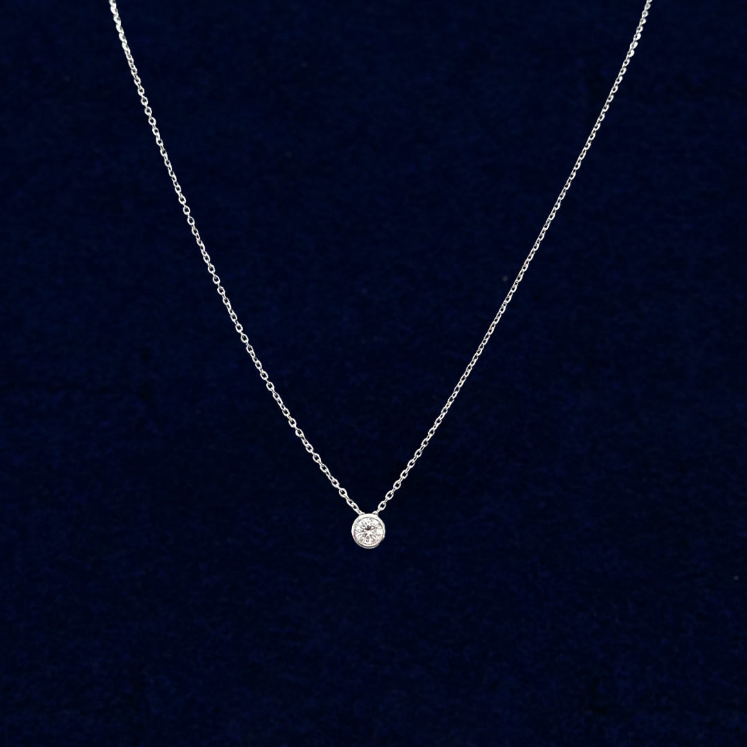 Seny Solitaire Diamond Necklace